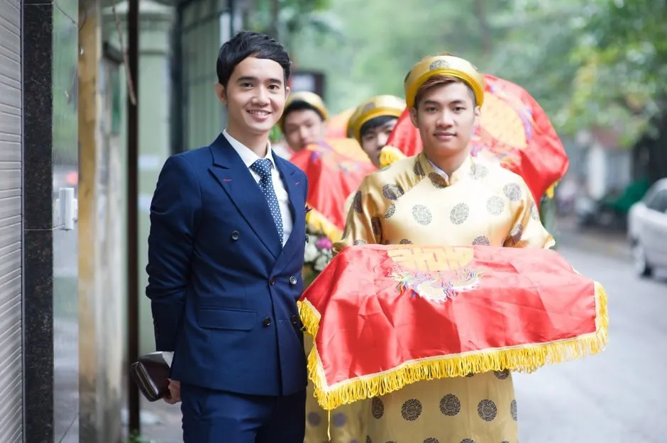 Hình ảnh thời trang nam đẹp với vest navy lịch lãm